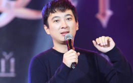 小哇吃瓜娱乐博主,揭秘娱乐圈幕后故事，带你领略明星真实一面