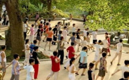 扎西枫丹娱乐吃瓜广场舞,吃瓜广场舞，揭秘娱乐圈新潮流