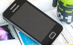 三星 s5830i,经典翻盖手机的时尚回归
