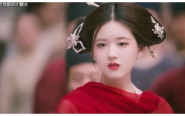 娱乐吃瓜赵露思,娱乐圈的甜蜜瓜果，甜蜜与争议并存